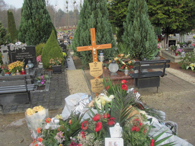 Grób Halina Lewandowska