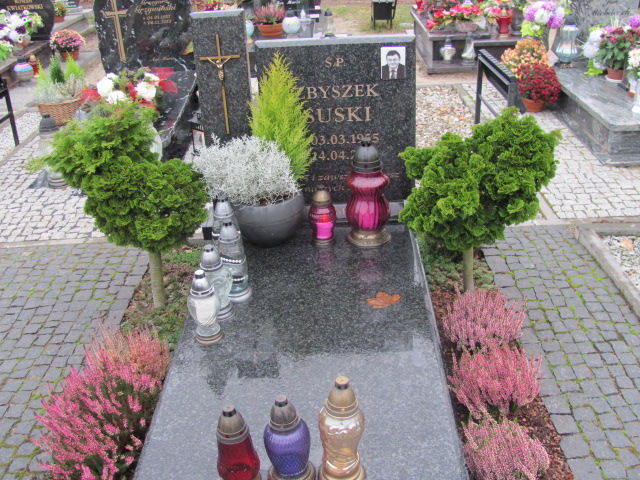 Grób  Suski